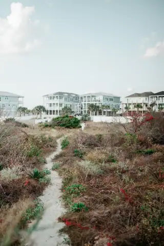 Couple getting married in Montgomery