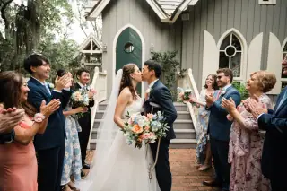 Couple getting married in Cedar Rapids, Iowa