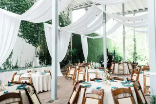 Couple getting married in Dayton, Ohio