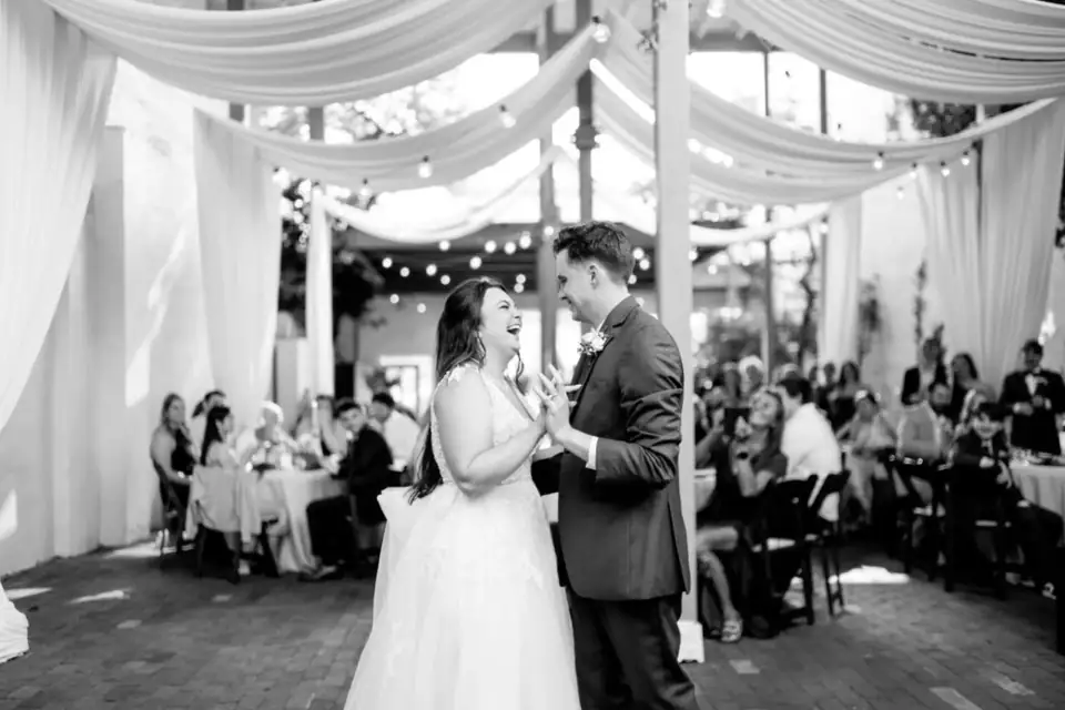 Couple getting married in Jacksonville, Florida