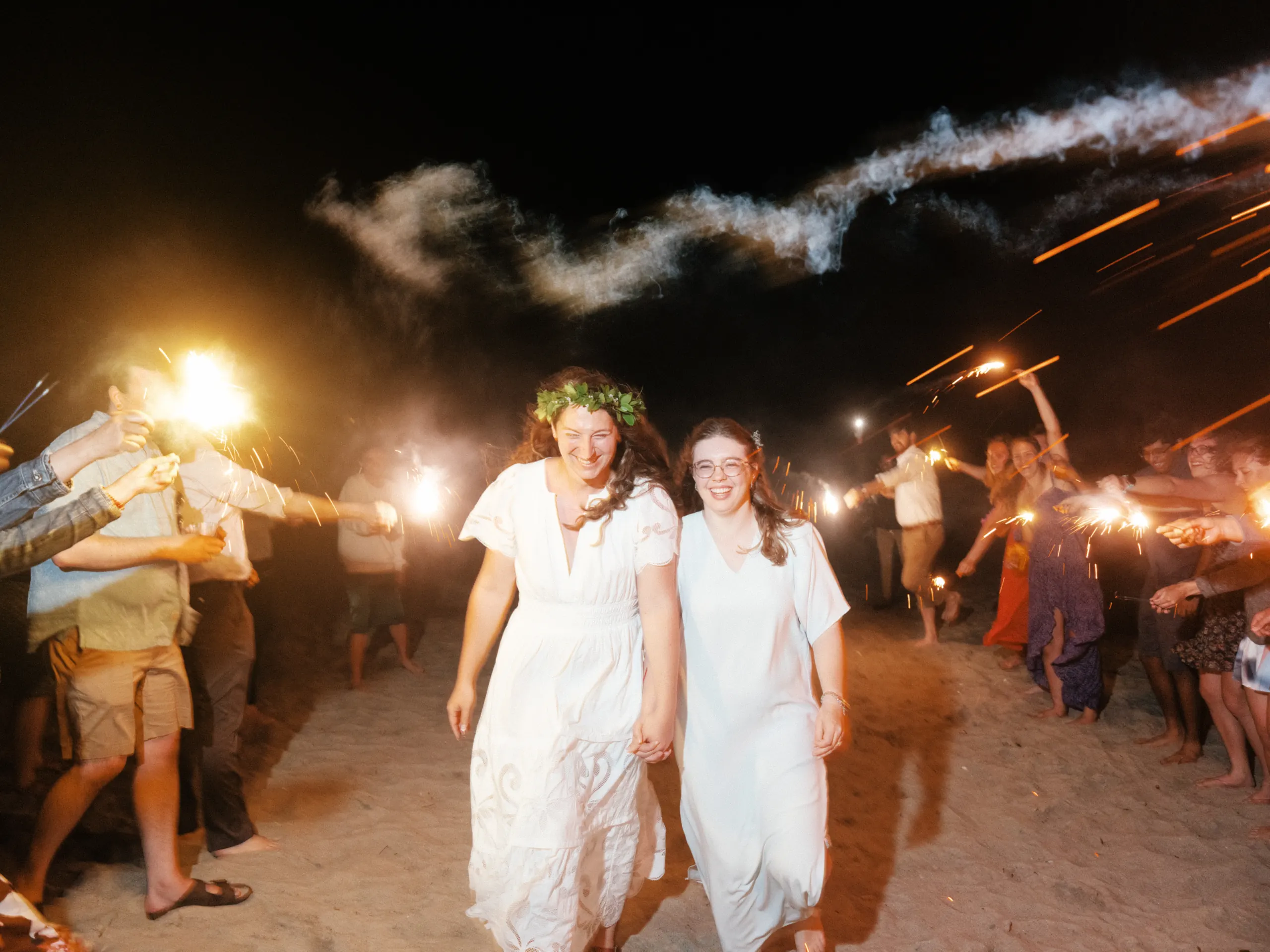 Wedding photography anna jess Sparklers PINK6609