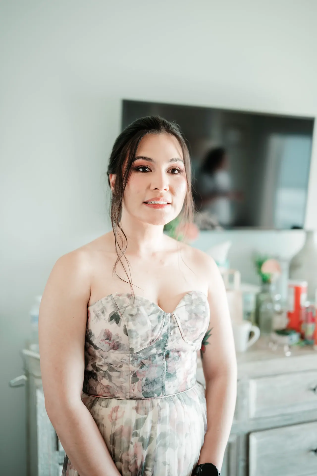 couples propose on the beach