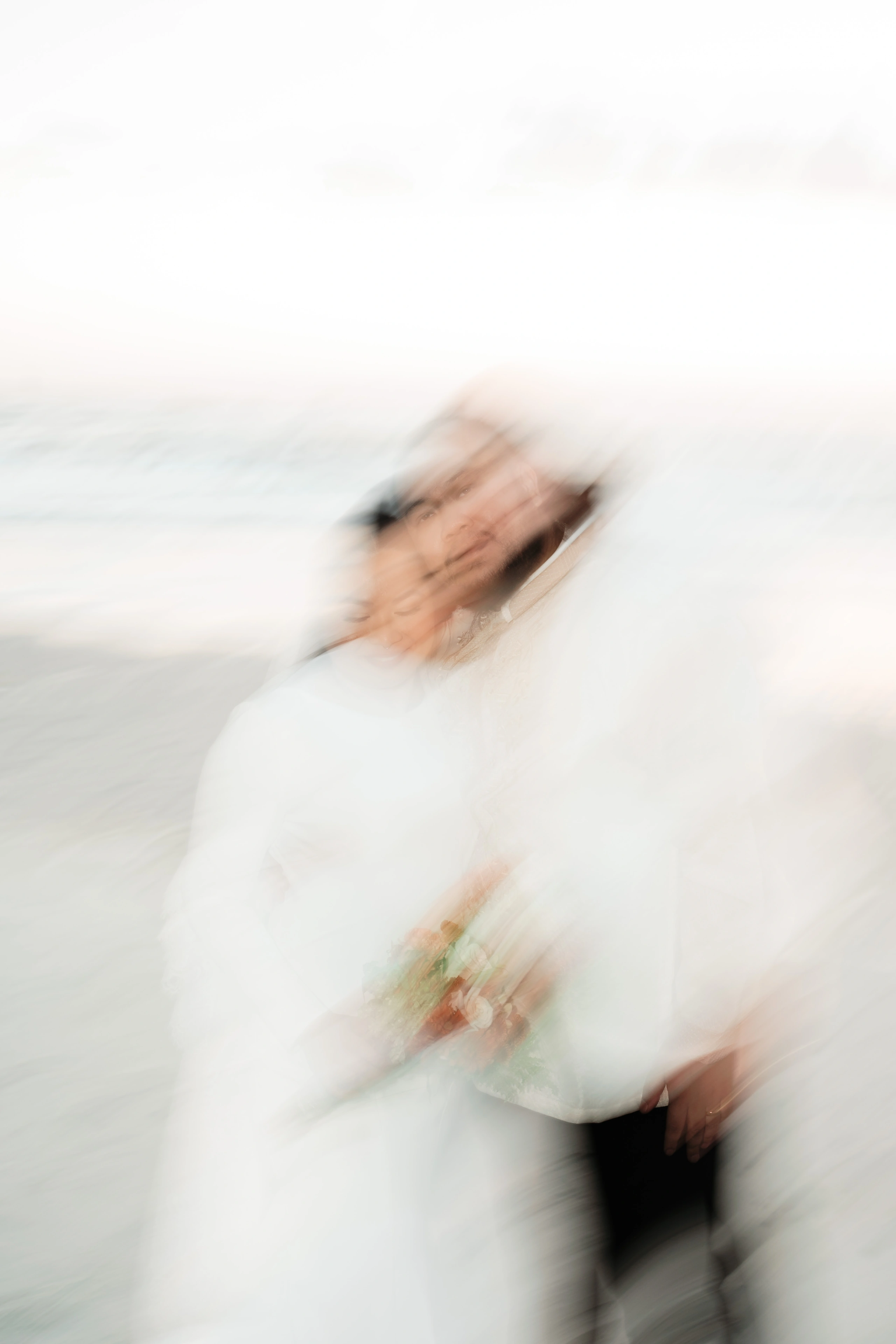 couples propose on the beach
