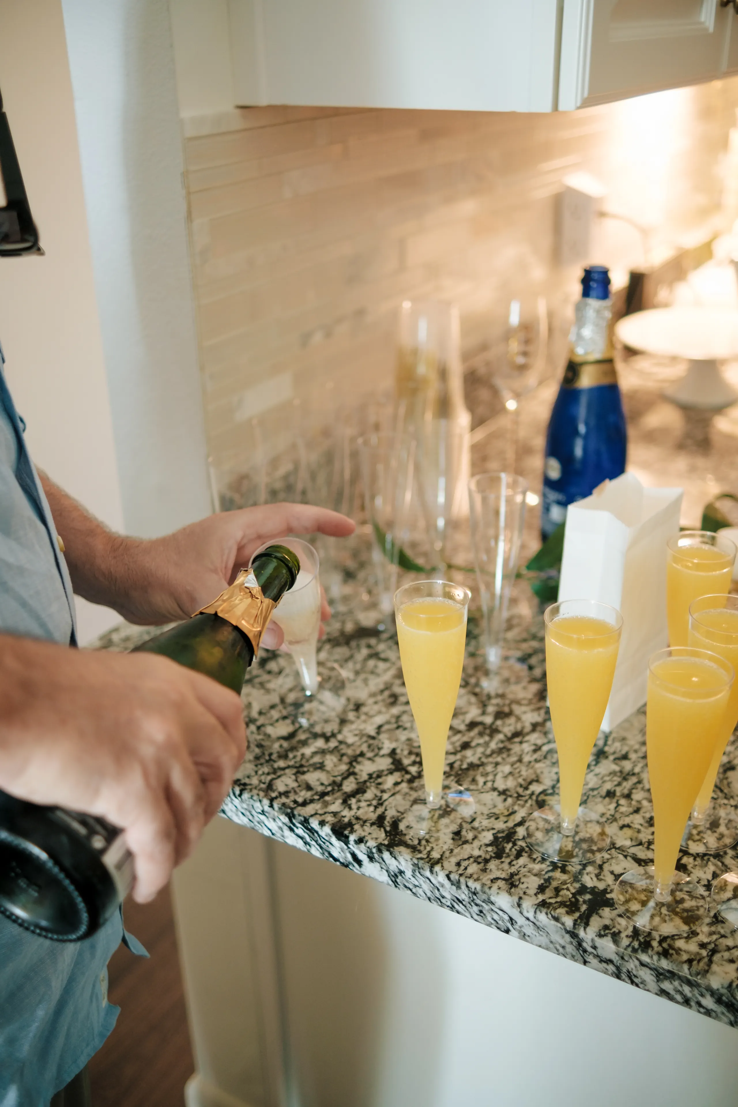 How to get married in Waterville, Maine | Step-by-step guide, cost, location, photographer + officiant