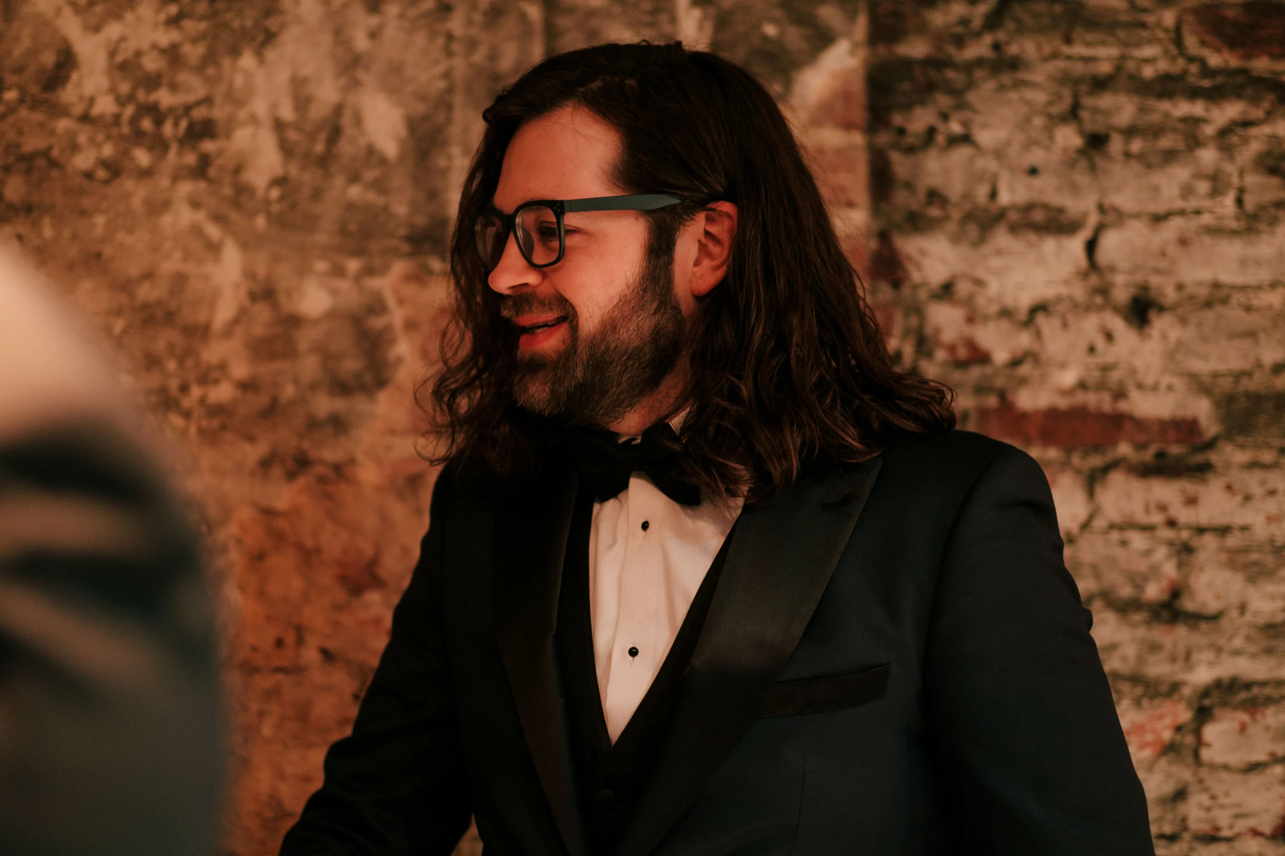 How to get married at Airlie Gardens